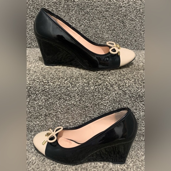 Kate Spade New York Kacey Black Patent Shale Napa Wedge Pumps - Picture 5 of 11